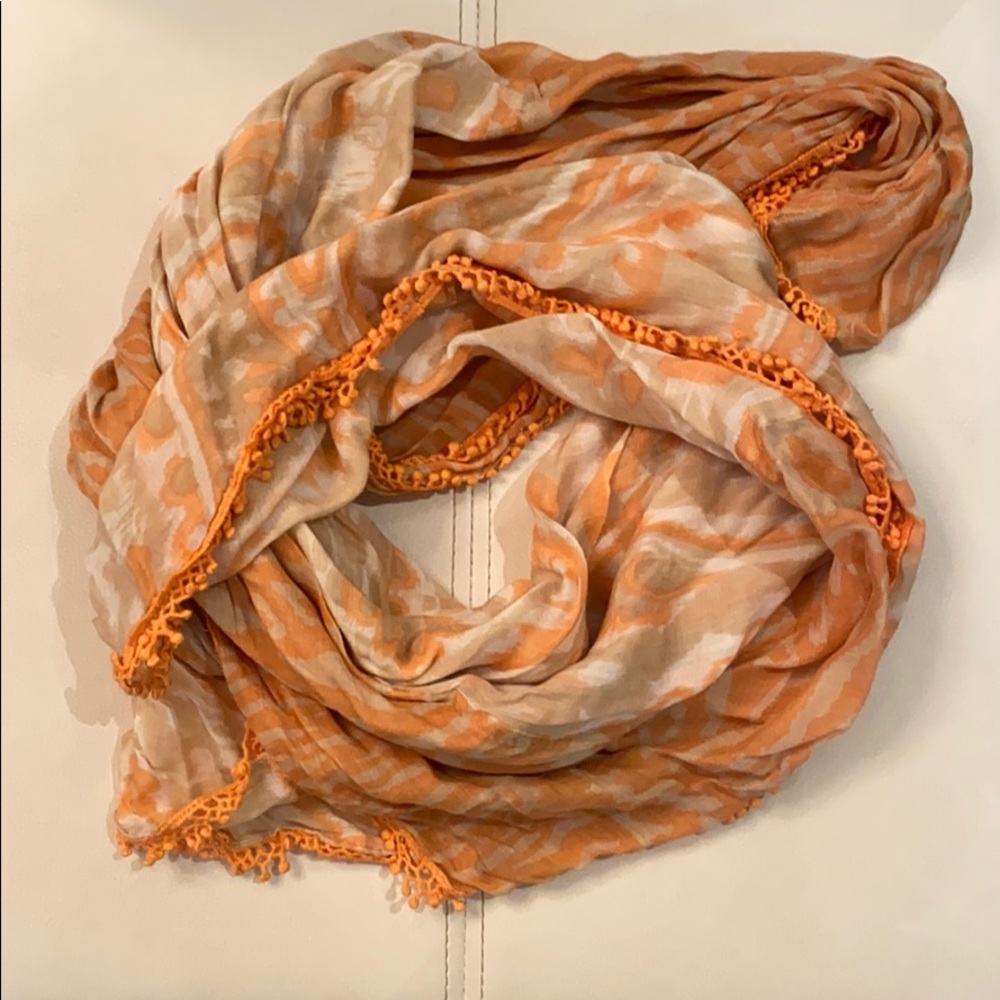 Printed scarf